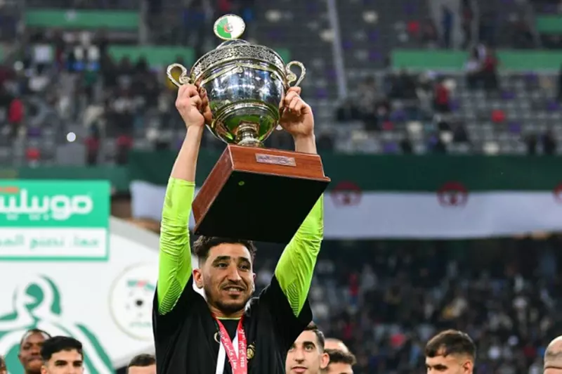 قبل صدام الزمالك.. لماذا تراجع حارس اتحاد العاصمة عن قرار اعتزاله؟ 